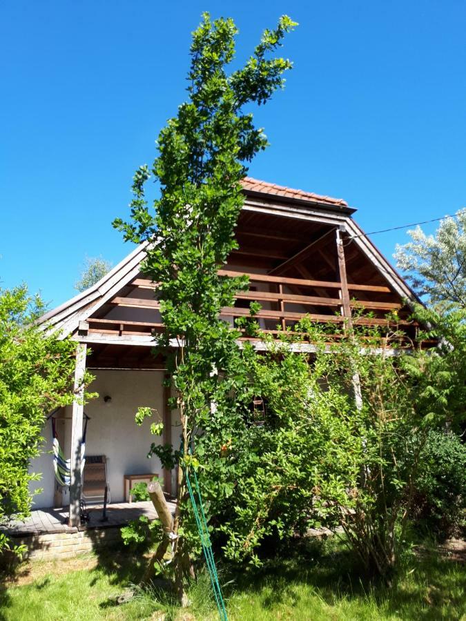 Villa Dom Kolo Rewala Paprotno Exterior foto